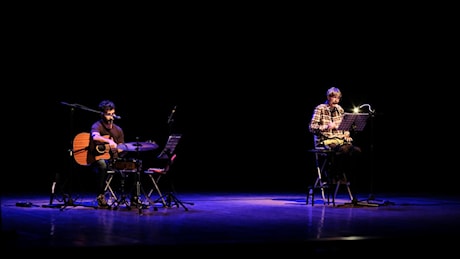 Lamezia, successo per lo spettacolo “I Cavalieri” con Max Mazzotta nell’ambito rassegna “Calabria Teatro”