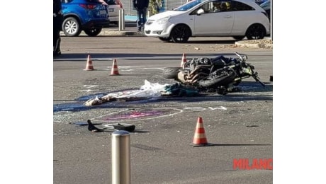 Tremendo schianto in moto: morto un uomo