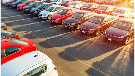 Auto usate, prezzi in discesa nel 2025, l’analisi di AutoScout24