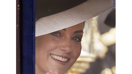 Kate, ritorno a sorpresa Regina di Wimbledon per rassicurare il Paese