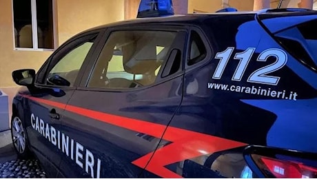 Arezzo, commando di ladri sfonda con un caterpillar il cancello di una ditta orafa