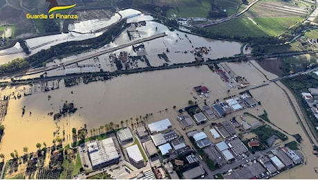 Maltempo, torna la paura in Emilia Romagna: evacuazioni a Bagnacavallo. Allagamenti in Toscana