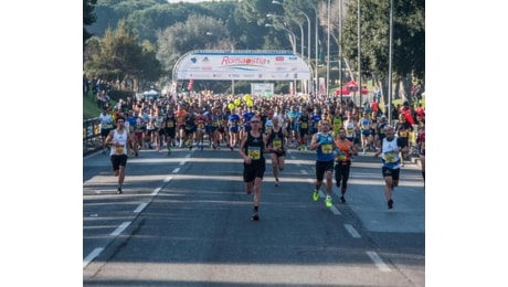 Mezza maratona, corsa nella storia per 17mila podisti da tutto il mondo