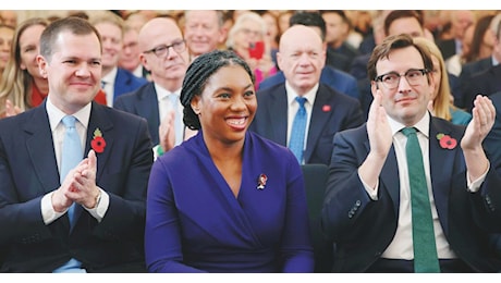 Kemi Badenoch, nuova leader Tory: donna, nera, critica di immigrazione e anti-gender