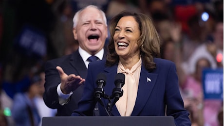 Kamala Harris e Tim Walz alla rincorsa della classe media. Inflazione, criminalità, donne e famiglie le parole chiave della campagna