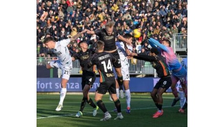 Finisce in pareggio lo scontro salvezza Venezia - Empoli