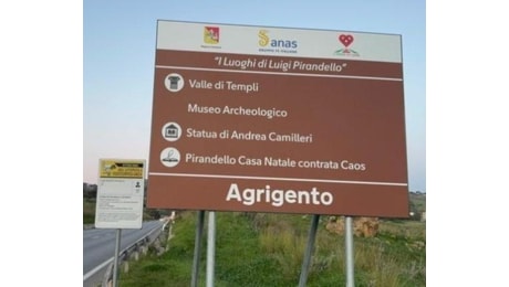 Agrigento capitale italiana della cultura: il cartello con due strafalcioni in 4 righe