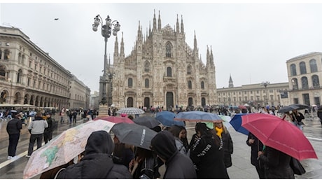 Milano, allerta gialla per i forti temporali: quando scatta e quanto dura. «Attenzione alle aree a rischio esondazione»