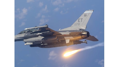 F-16 a Kiev: così la Nato sposta i caccia in Ucraina