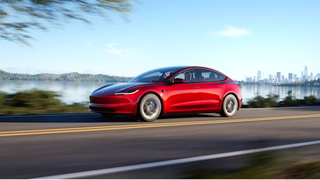 Tesla Model 3, arriva una nuova Long Range con trazione posteriore (solo USA)