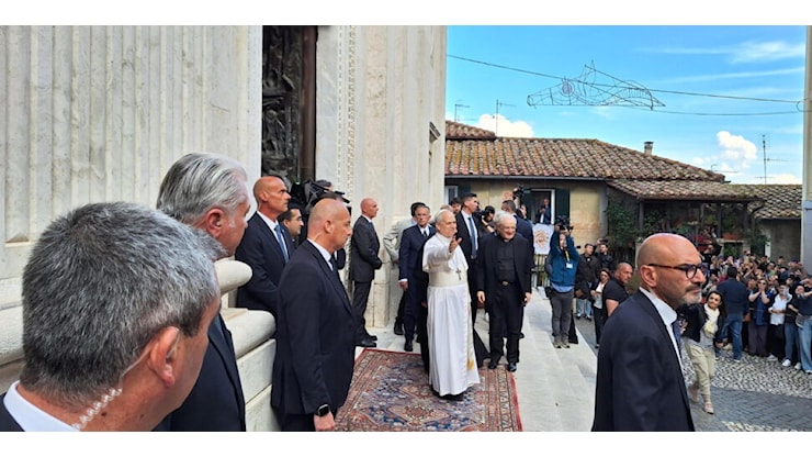 Visita a sorpresa di Papa Leone XIV al santuario di Genazzano, poi in preghiera sulla tomba di Francesco - Giornale di Sicilia Visita a sorpresa di Papa Leone XIV al santuario di Genazzano, poi in preghiera sulla tomba di Francesco - Giornale di Sicilia
