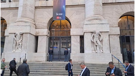 La Borsa del 15 novembre, Europa apre in calo ma a Milano vola Generali dopo le trimestrali