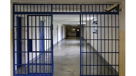 Omicidio Gravina, Giuseppe Lacarpia suicida in carcere: aveva ucciso la moglie a mani nude