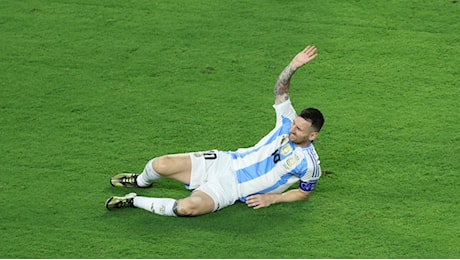 Coppa America, vince l'Argentina 1-0. Messi fuori per infortunio (e scoppia a piangere), gol di Lautaro Martinez
