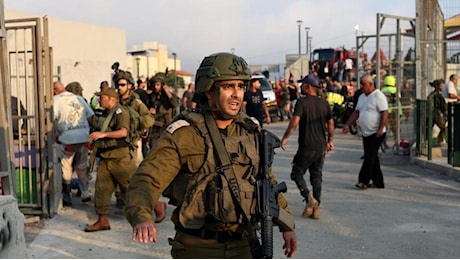 Israele colpirà con durezza, ma non entrerà in Libano