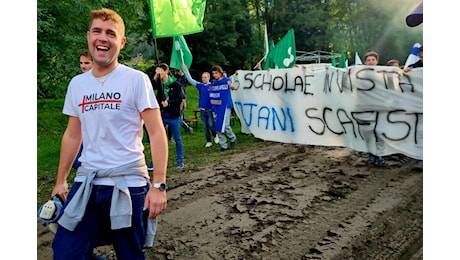 A Pontida i giovani leghisti attaccano Tajani per lo Ius scholae: “Scafista”