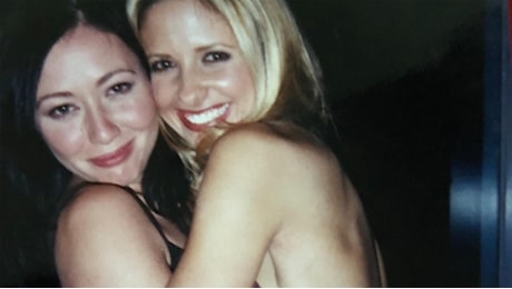 Sarah Michelle Gellar ricorda l'amica Shannen Doherty: Fa così male solo perché c'era così tanto amore