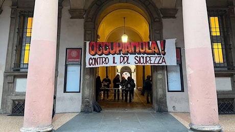 Bologna, studenti occupano Palazzo Hercolani: le ragioni della protesta