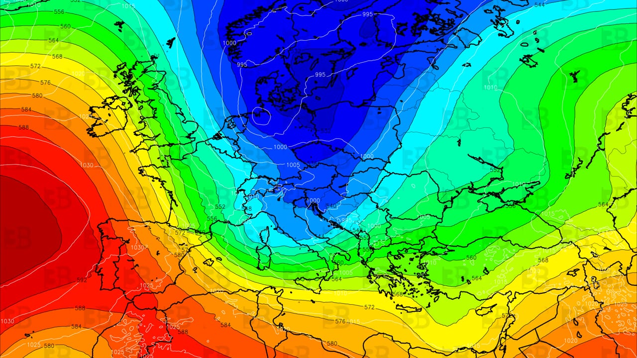 Due Perturbazioni In In Arrivo: Per Natale Freddo E Neve Su Parte D ...