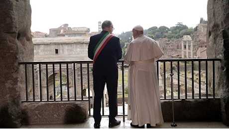 Papa Francesco: Roma accoglie tutti, vocazione universale alla speranza e alla fraternità