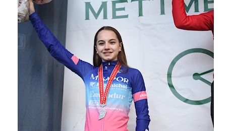 È morta Muriel Furrer, la ciclista svizzera di 18 anni caduta durante i mondiali a Zurigo (mentre la gara è andata avanti)