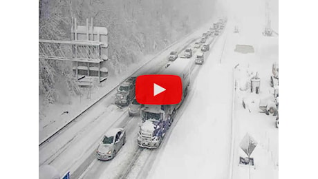 Meteo Video: Stati Uniti, fitte nevicate travolgono la Pennsylvania, tanti disagi