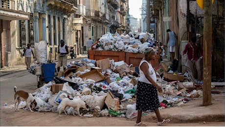 Cuba Muere (di C. Renda)