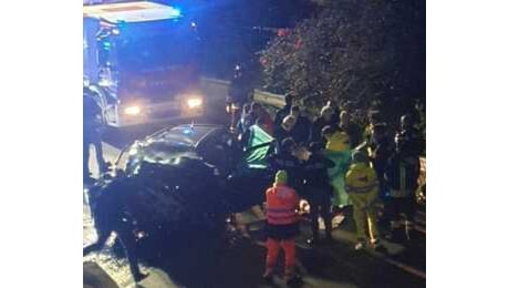 Incidente in viale Regione Siciliana: si schianta con l'auto, morto un uomo di 32 anni