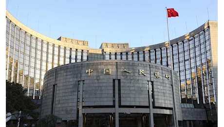 Borse cinesi, chiusura mista: Shenzhen guadagna l’1,74%, Hong Kong si ferma a +0,02%