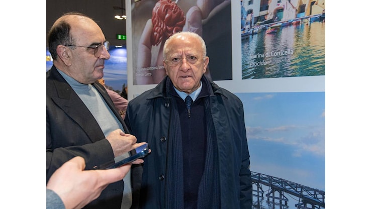 Mossa di De Luca: sue liste civiche per svuotare il Pd - il Giornale Mossa di De Luca: sue liste civiche per svuotare il Pd - il Giornale