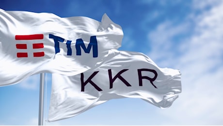 Tim, oggi l'addio alla rete che passa a KKR. Quale futuro?