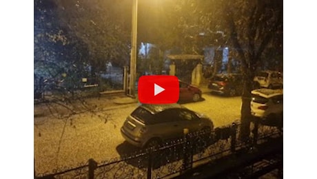 Meteo Diretta: Rimini, rovescio di Graupel imbianca parte della città, il Video