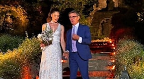 Daniela Ferolla e Vincenzo Novari sposi: nozze al castello con cambio d'abito e star delle televisione