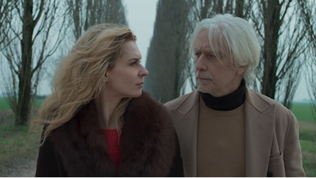 L'Isola degli Idealisti: la nostra intervista video a Tommaso Ragno e Elena Radonicich, protagonisti del film