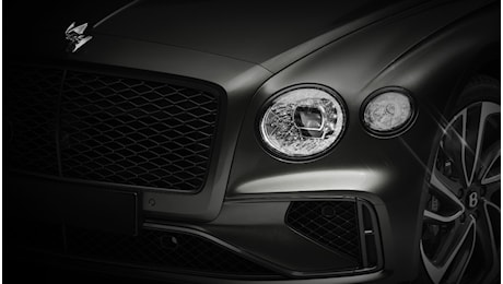 Nuova Bentley Flying Spur, svelata la prima immagine: potenza da brividi