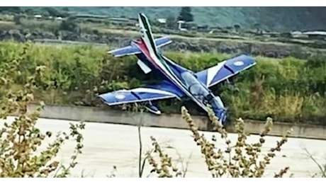 Incidente per le Frecce tricolori a Pantelleria, pilota ferito. A rischio lo show di San Nicola a Bari